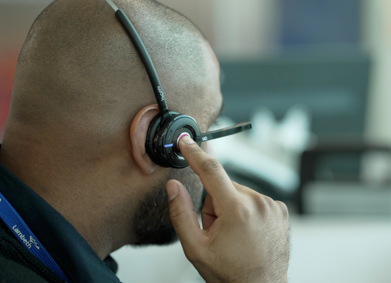 Five-ways-VoCoVo-headsets-can-boost-team-productivity-and-customer-service